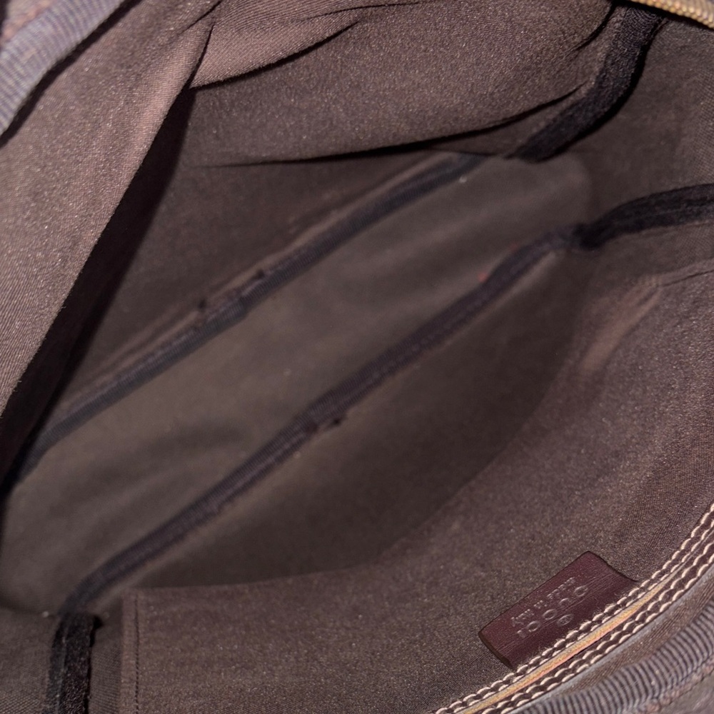 Gucci GG Supreme Canvas Messenger Bag with Dark Brown Trim - Picture 8 of 11
